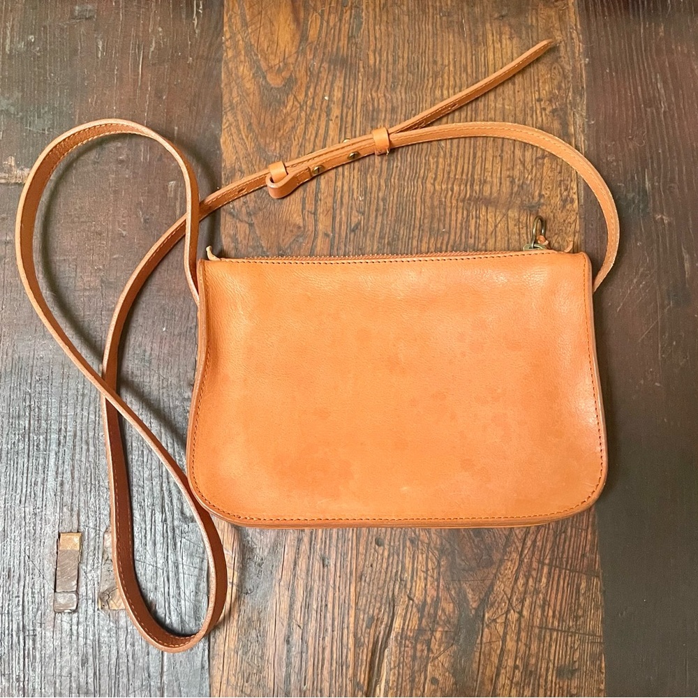 🔴Madewell Simple leather shoulder/crossbody bag